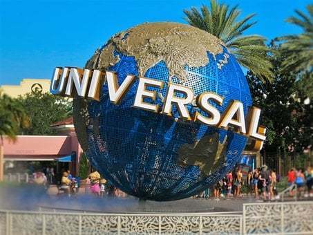 LCP High School Students Celebrate Homecoming at Universal Studios